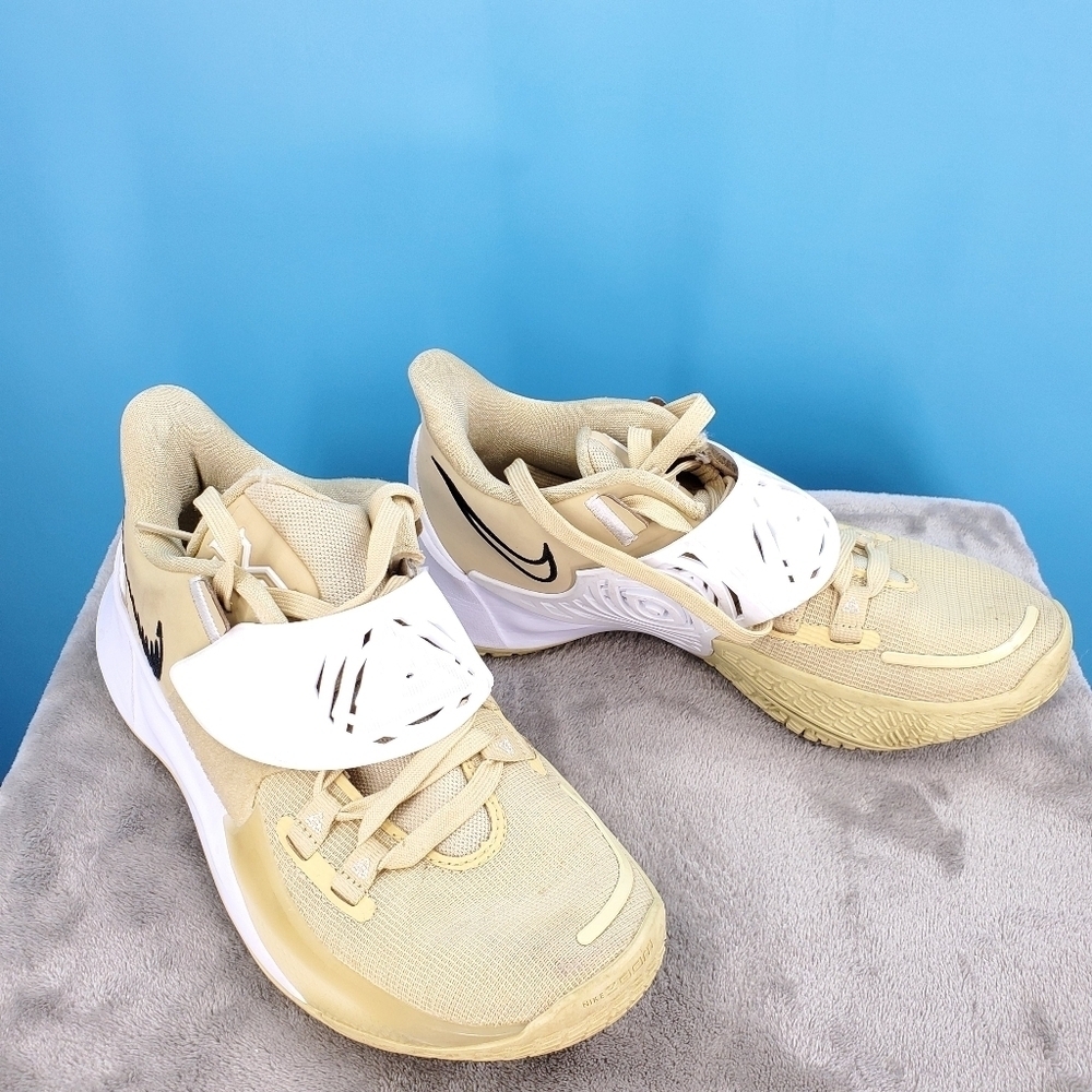 Nike Kyrie Illuminati tan and white 6